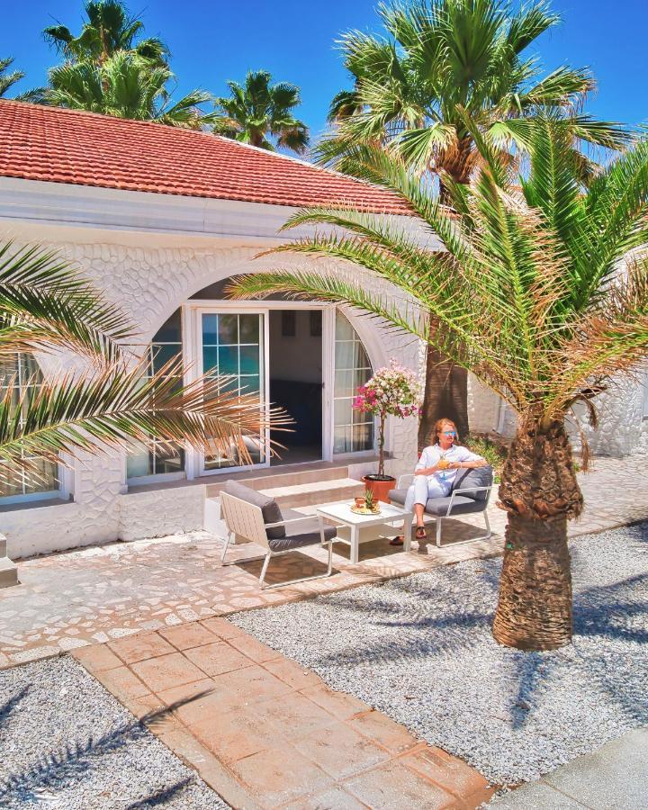 Long Beach Villas Famagusta  Exteriör bild