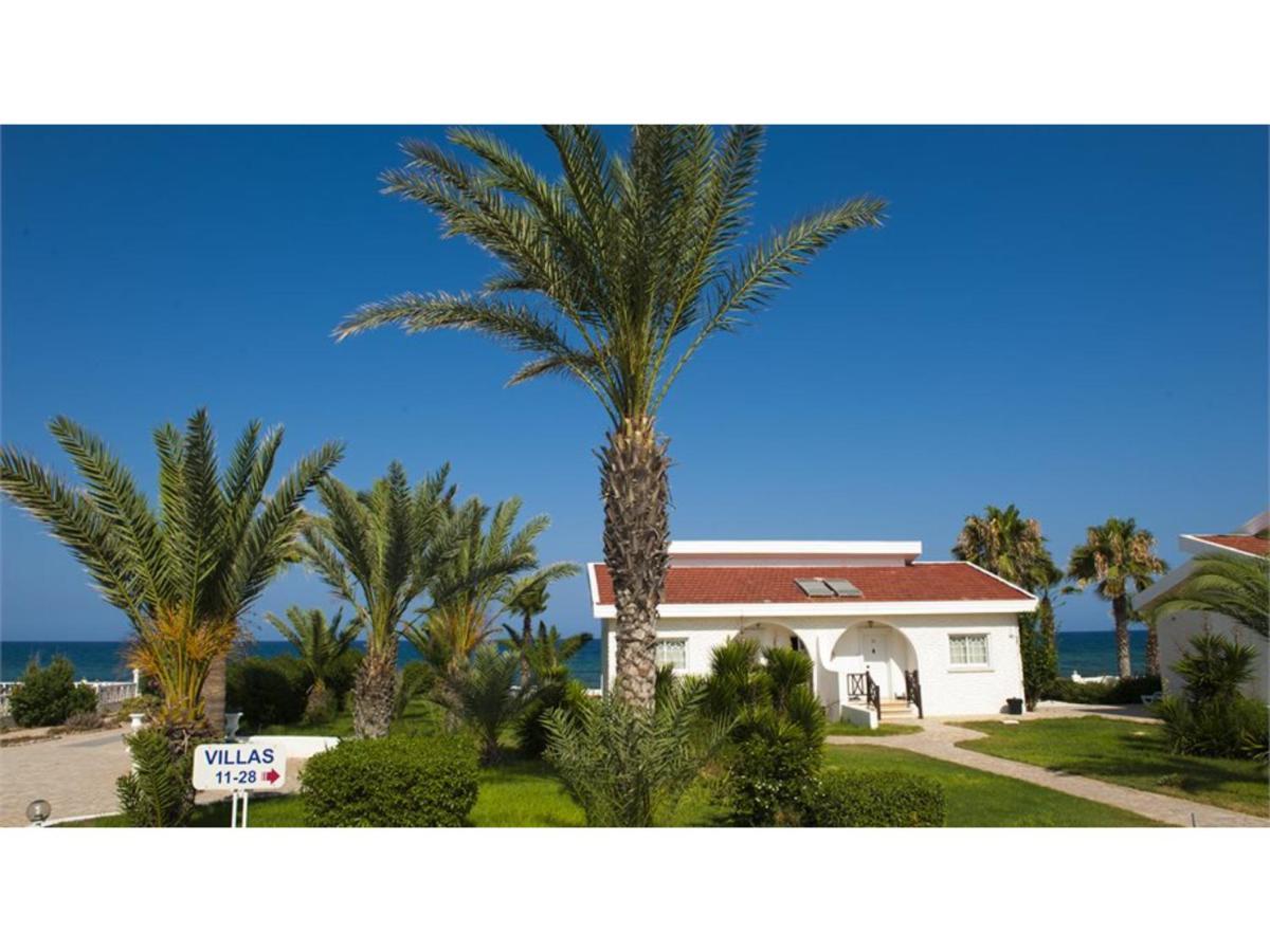Long Beach Villas Famagusta  Exteriör bild